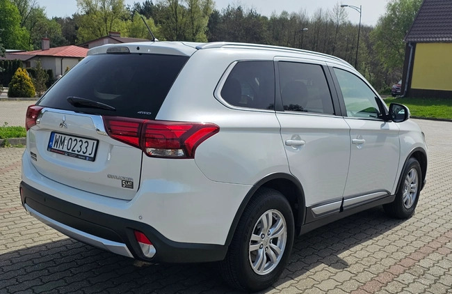 Mitsubishi Outlander cena 67900 przebieg: 151022, rok produkcji 2016 z Terespol małe 379